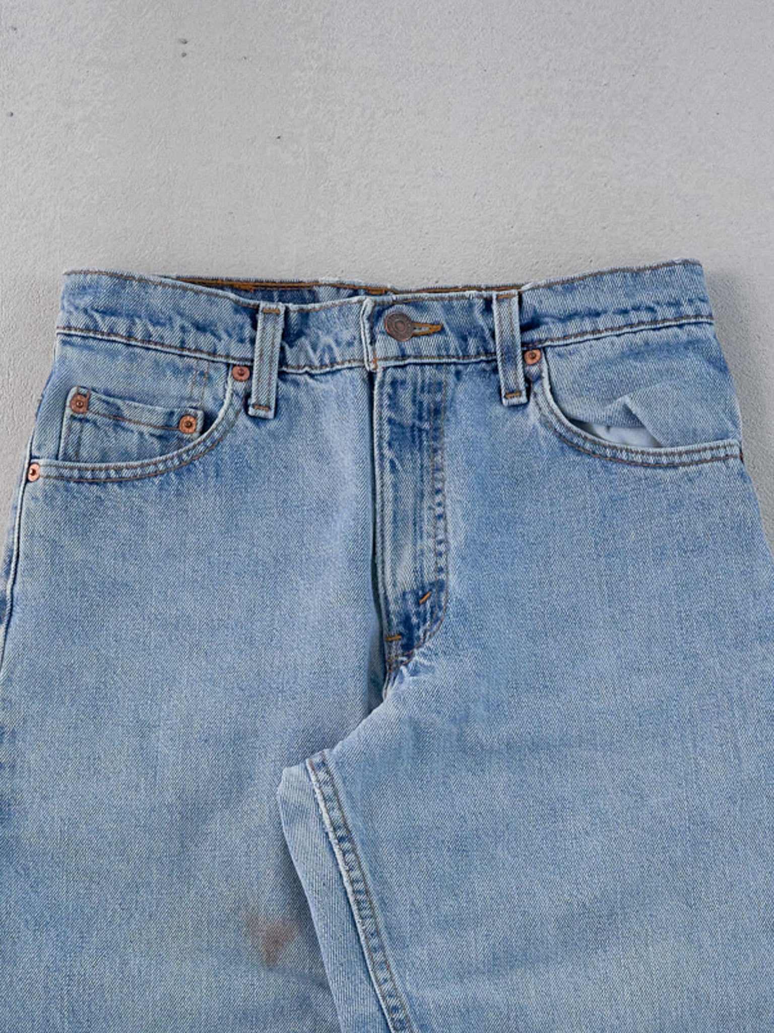 Vintage 90s Light Blue Levi's 550 Denim Jeans (28x30)