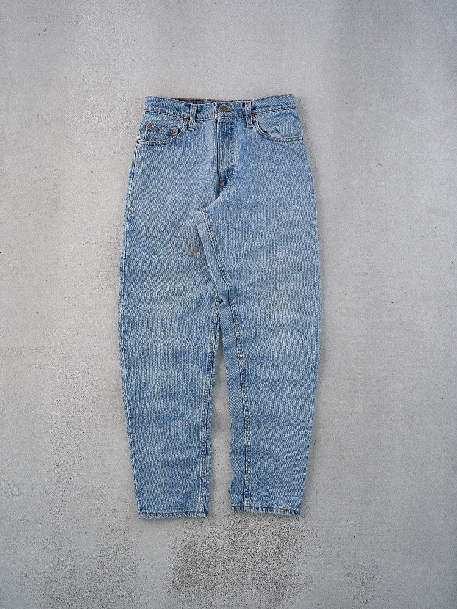 Vintage 90s Light Blue Levi's 550 Denim Jeans (28x30)