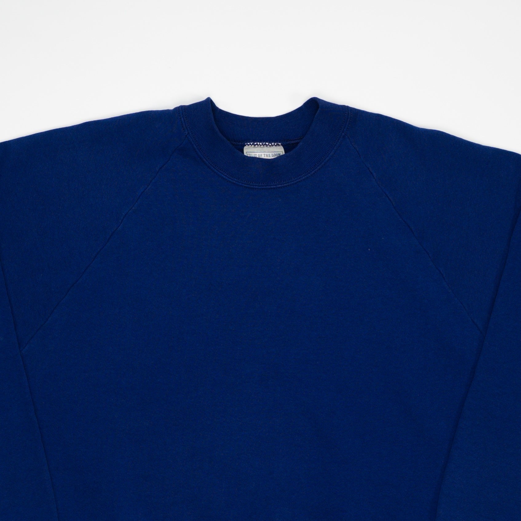 Vintage 90s Bright Blue Fruit of the Loom Crewneck(L) | Rebalance Vintage.