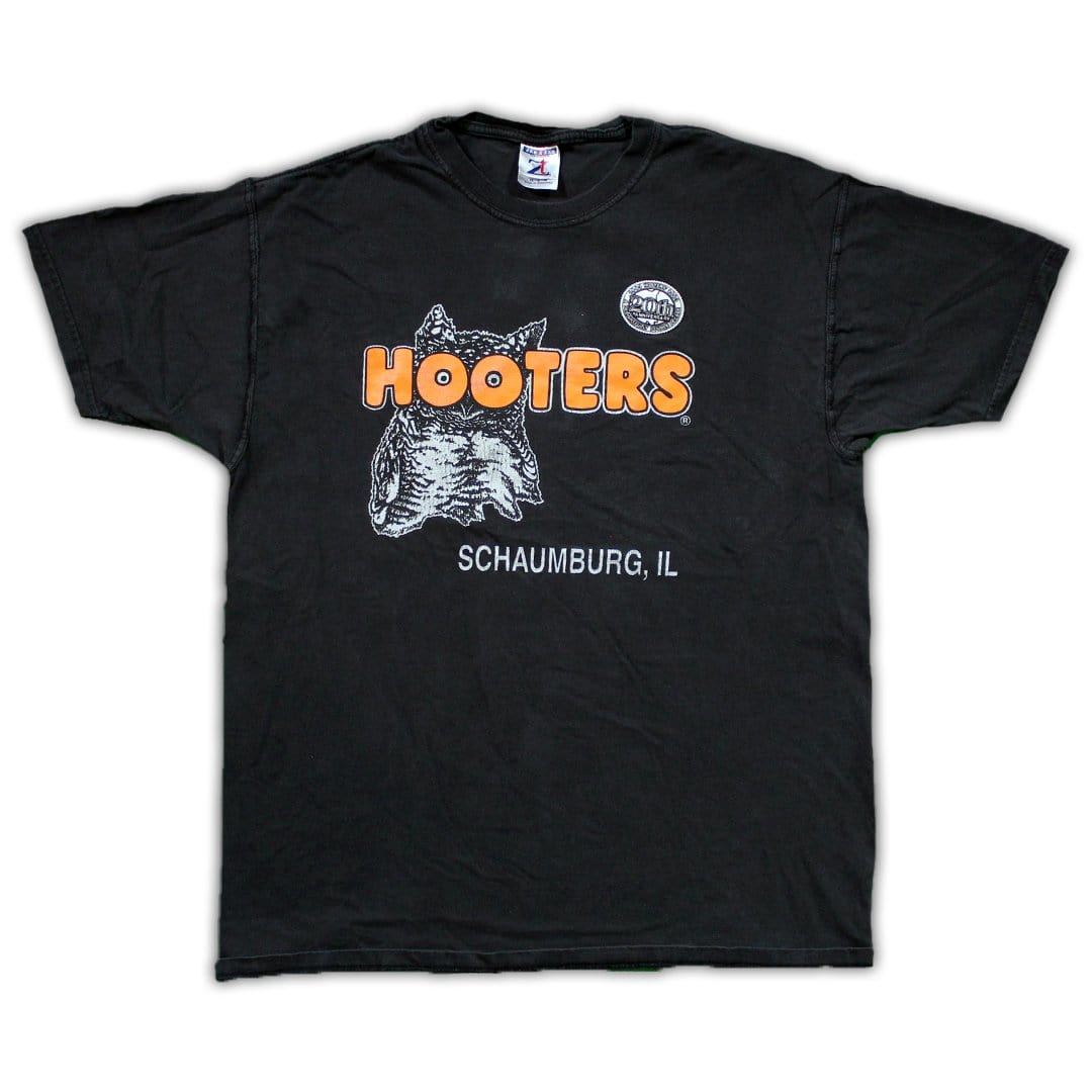 Vintage Hooters Schaumburg 20th Anniversary Tee | Rebalance Vintage.