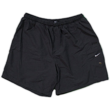 Vintage Black Nike Shorts | Rebalance Vintage.