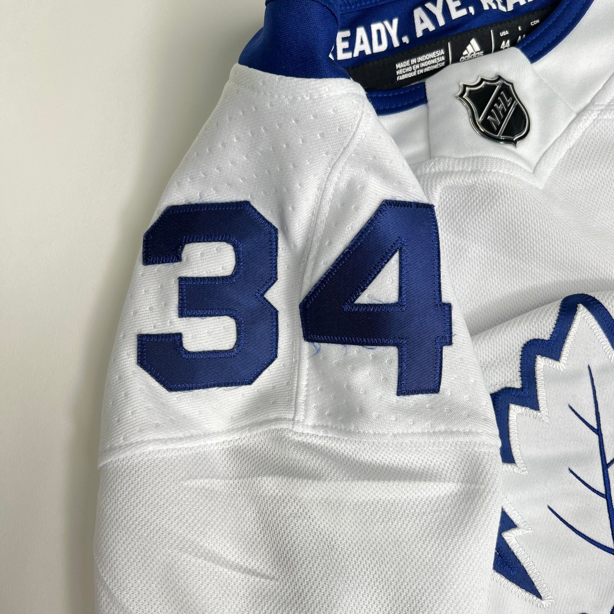 Toronto Maple Leaf’s Matthews 34 x Adidas Jersey (M) | Rebalance Vintage.