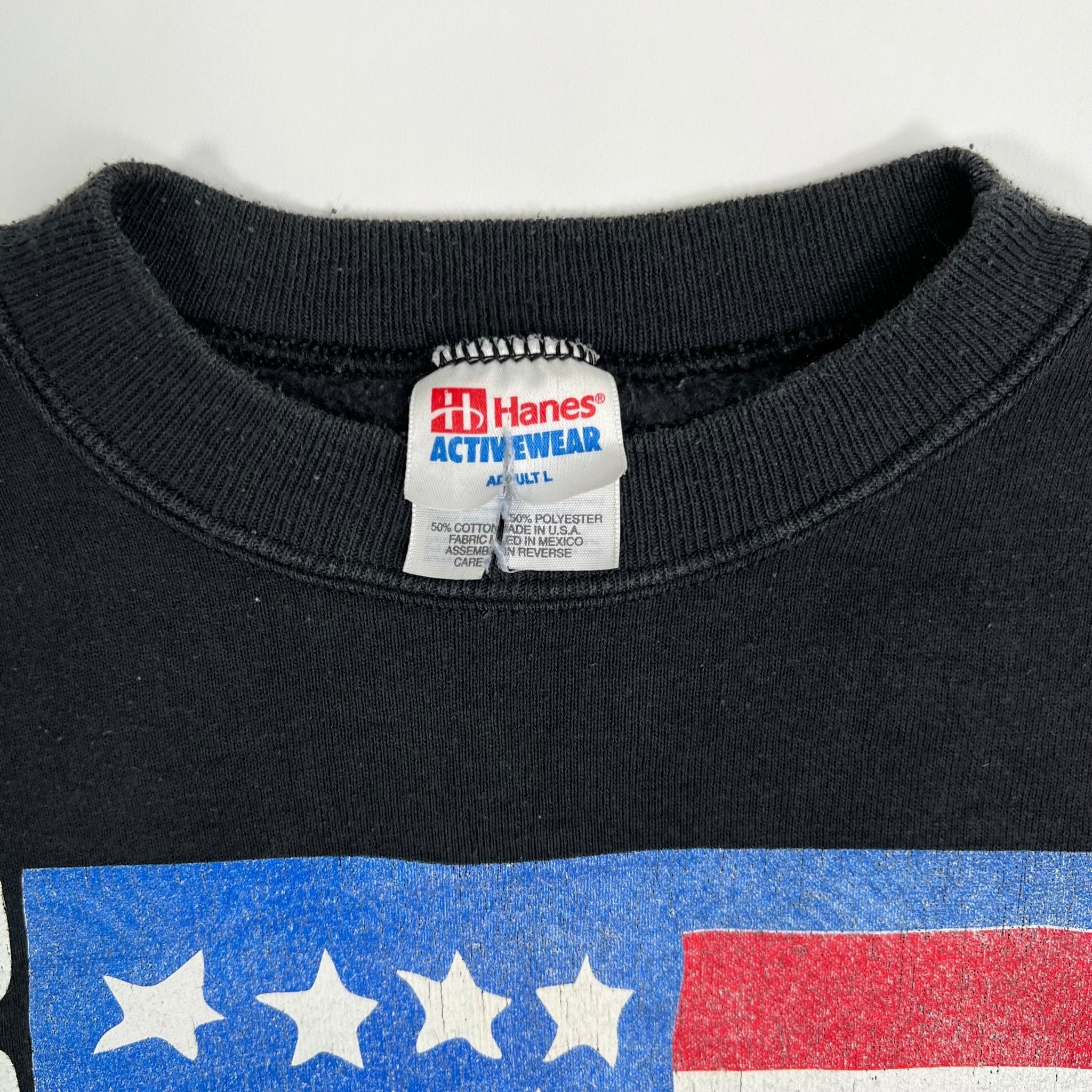 Vintage 90s Daffy Duck into Water WB Olympic Crewneck (M/L) | Rebalance Vintage.