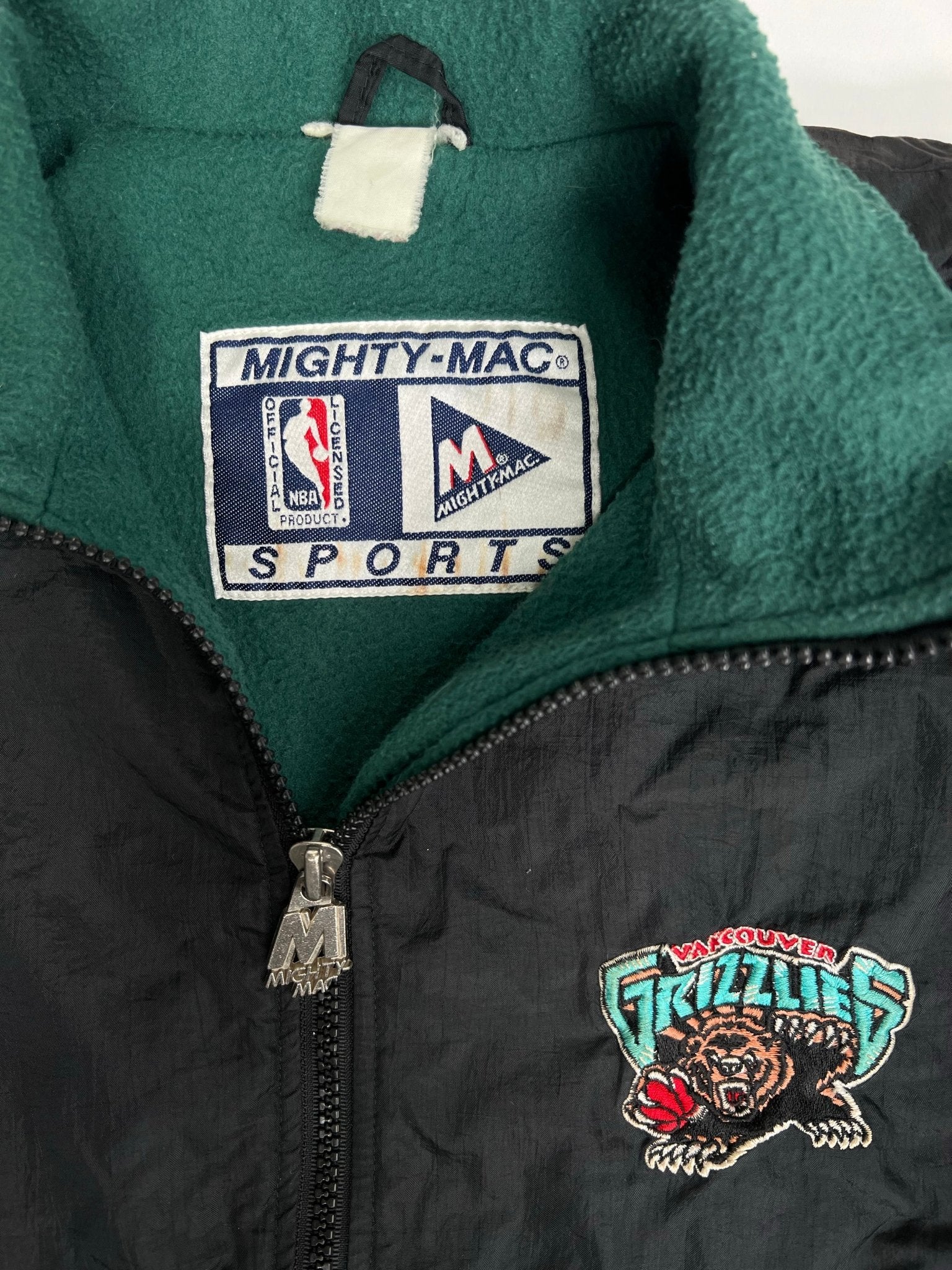 Vintage RARE 90s Vancouver Grizzlies NBA Jacket (S) | Rebalance Vintage.