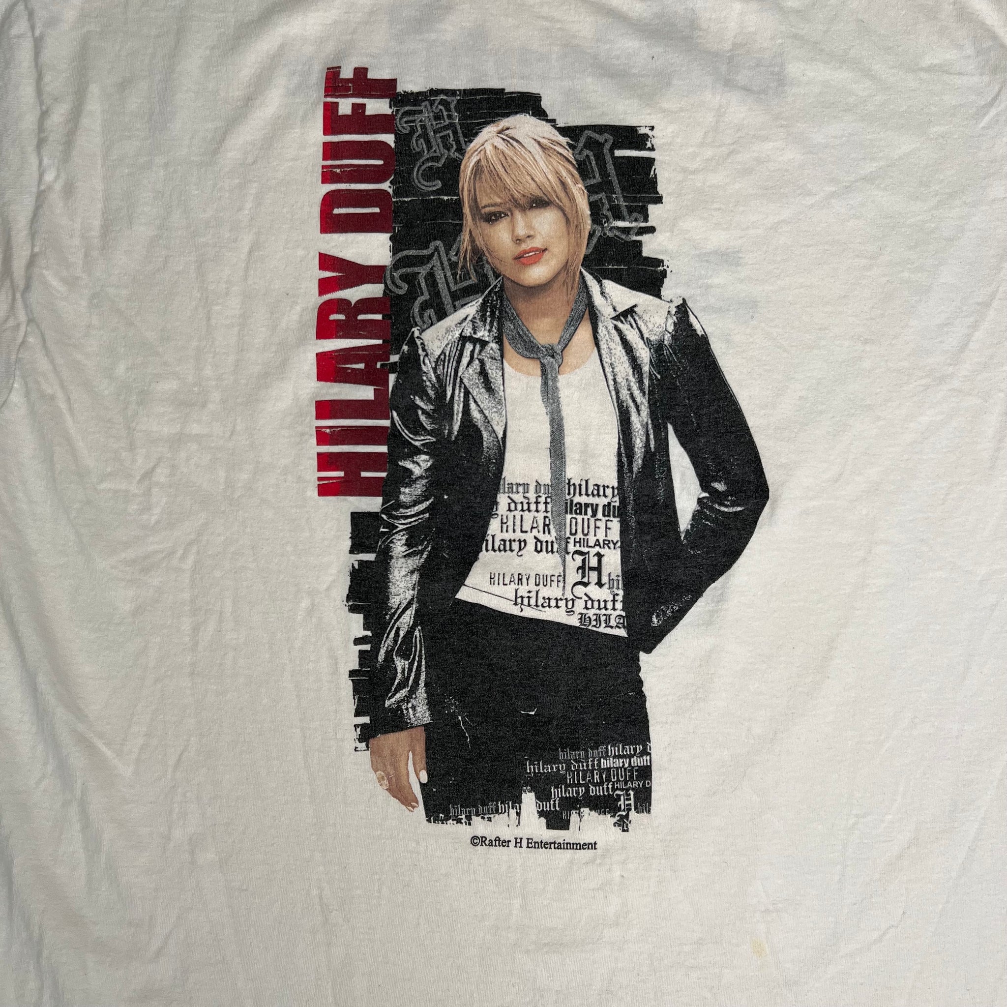 Vintage ‘04 Hilary Duff Most Wanted Tour Tee (L) | Rebalance Vintage.