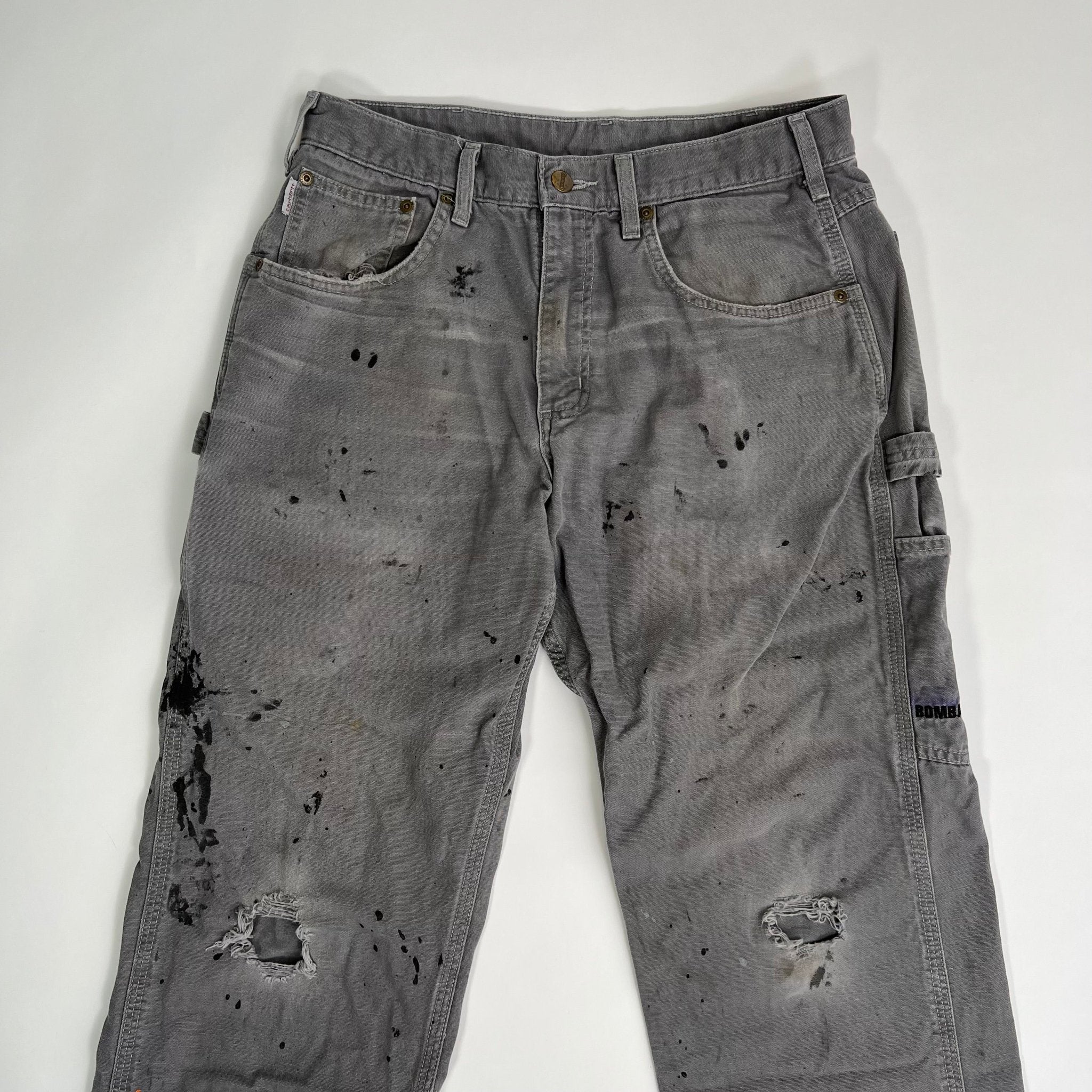 Vintage Grey Carhartt Cargo pants w/ rips | Rebalance Vintage.