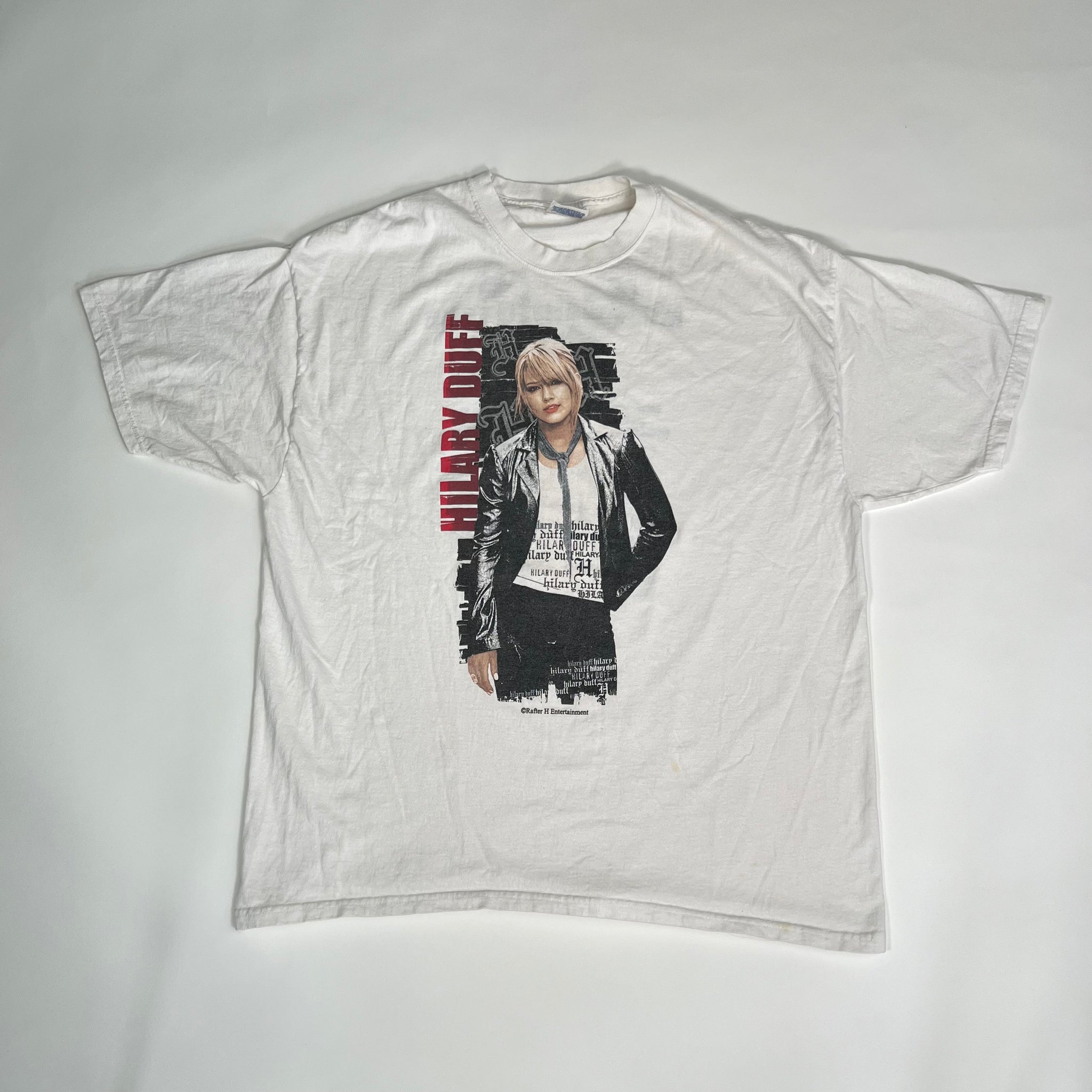 Vintage ‘04 Hilary Duff Most Wanted Tour Tee (L) | Rebalance Vintage.