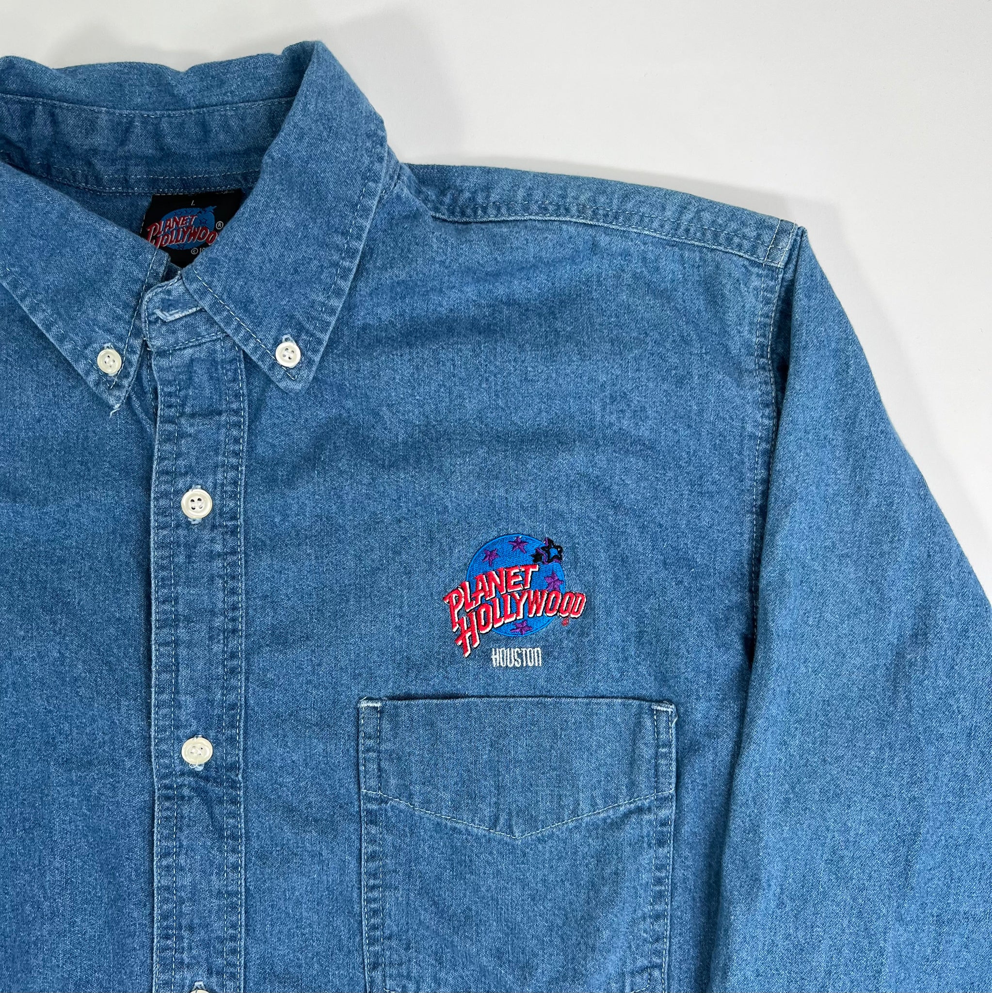 Vintage ’91 Jean Planet Hollywood Houston Button Up (L) | Rebalance Vintage.