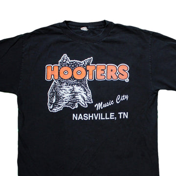 Vintage Hooters Nashville Tee | Rebalance Vintage.