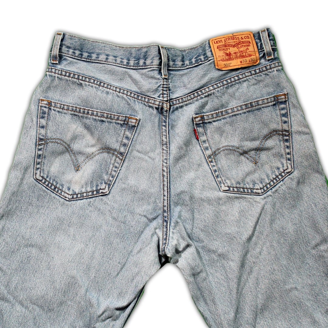 Vintage Light Blue 550 Levi Jeans | Rebalance Vintage.