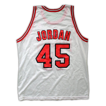 Vintage 90's Bulls Jordan 45 x Champion Jersey (L) | Rebalance Vintage.