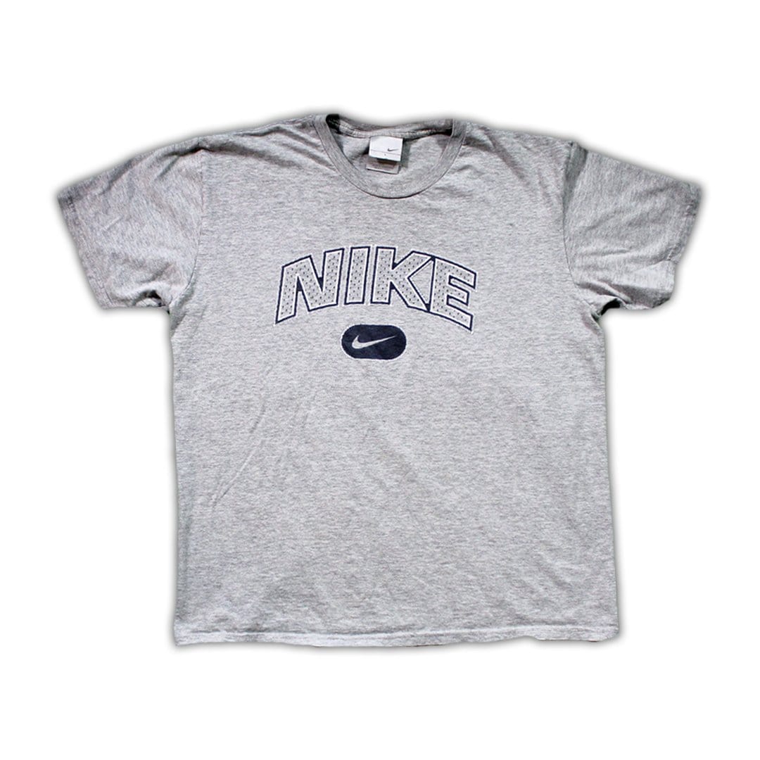 Vintage 00's Grey Nike Block Letter Tee | Rebalance Vintage.