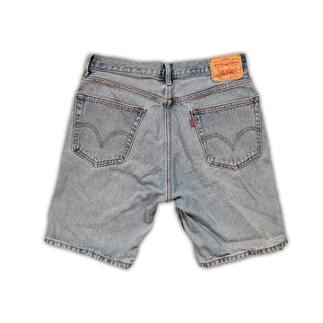 Vintage Light Washed Levi 505 Shorts | Rebalance Vintage.