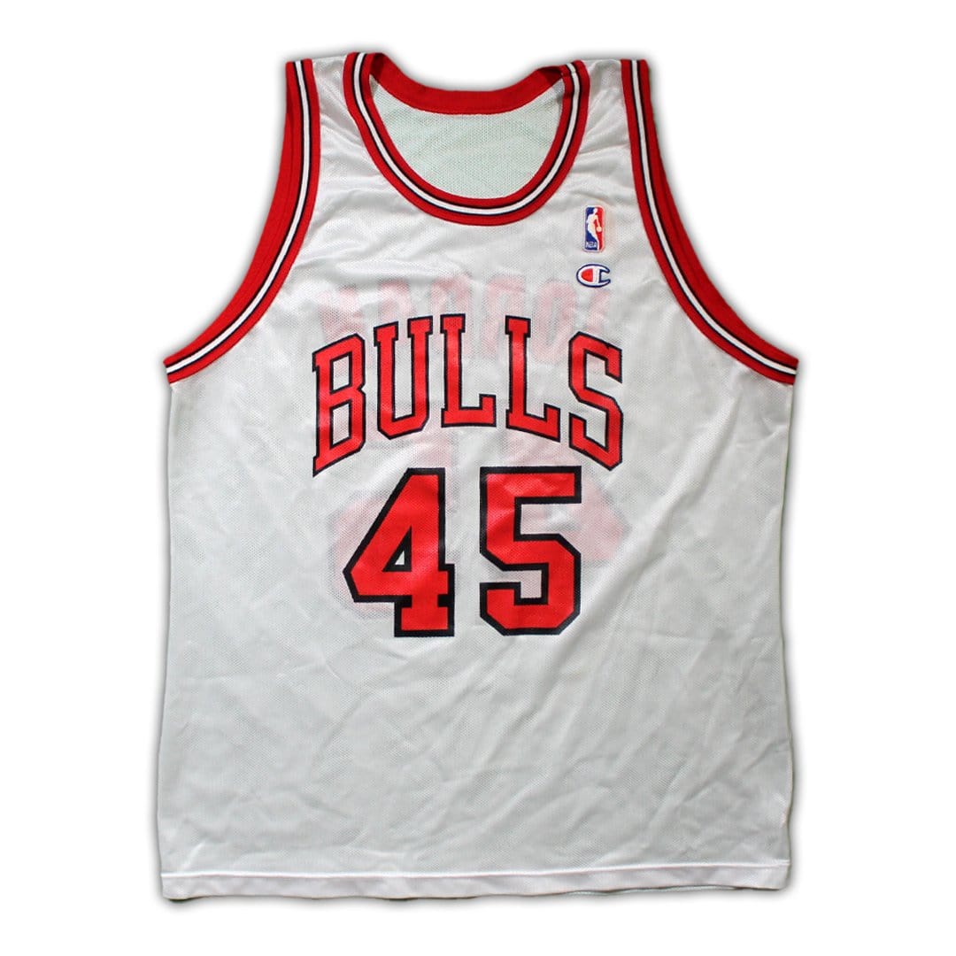 Vintage 90's Bulls Jordan 45 x Champion Jersey (L) | Rebalance Vintage.