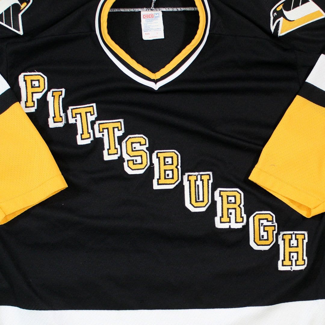 Vintage 90s Pittsburgh Penguins x CCM Jersey (L) | Rebalance Vintage.