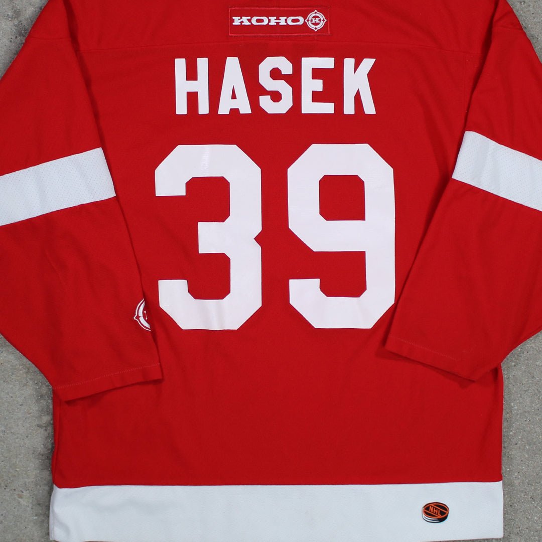 Vintage Detroit Red Wings Hasek Koho Jersey (M/L) | Rebalance Vintage.