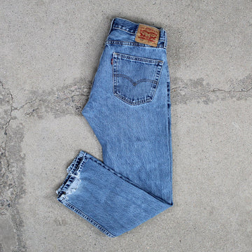 Vintage Blue Distressed 505’s Levi Jeans (33 x 32) | Rebalance Vintage.