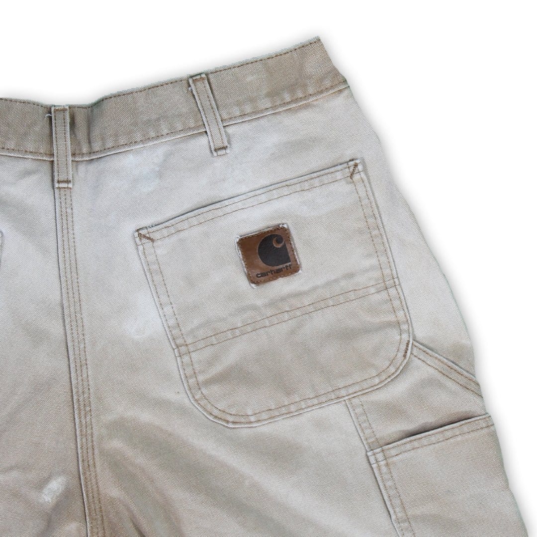 Vintage Beige Carhartt Cargo Shorts (34) | Rebalance Vintage.