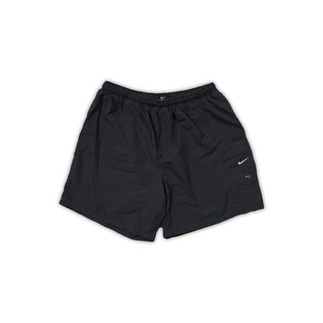 Vintage Black Nike Shorts | Rebalance Vintage.