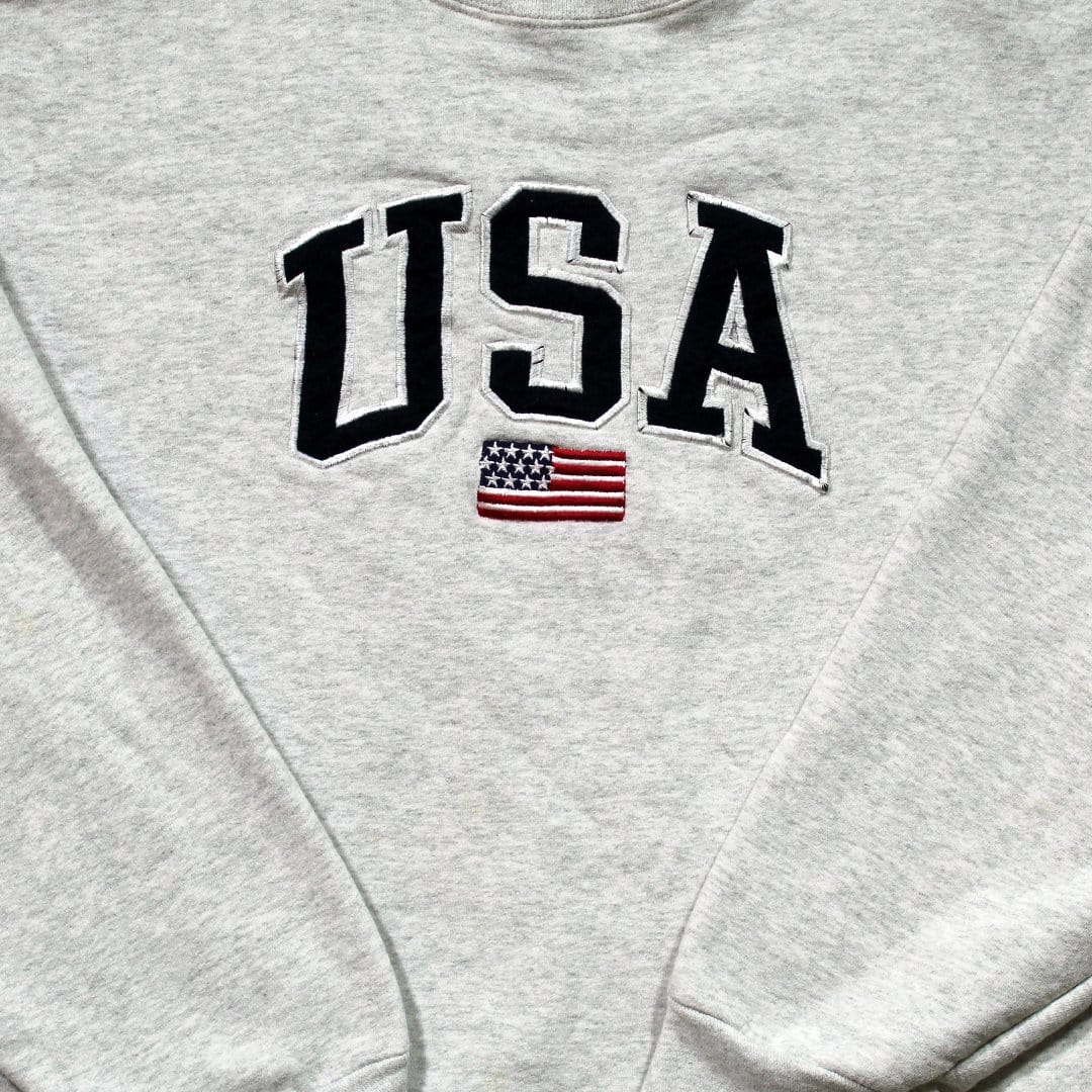 Vintage Light Grey USA Embroidered Crewneck | Rebalance Vintage.